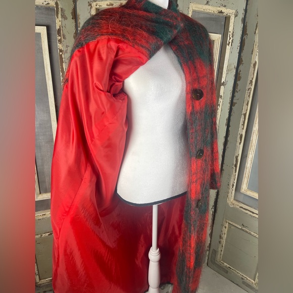 The Helga Vintage Plaid Red and Green Women's Coat - Picture 9 of 16
